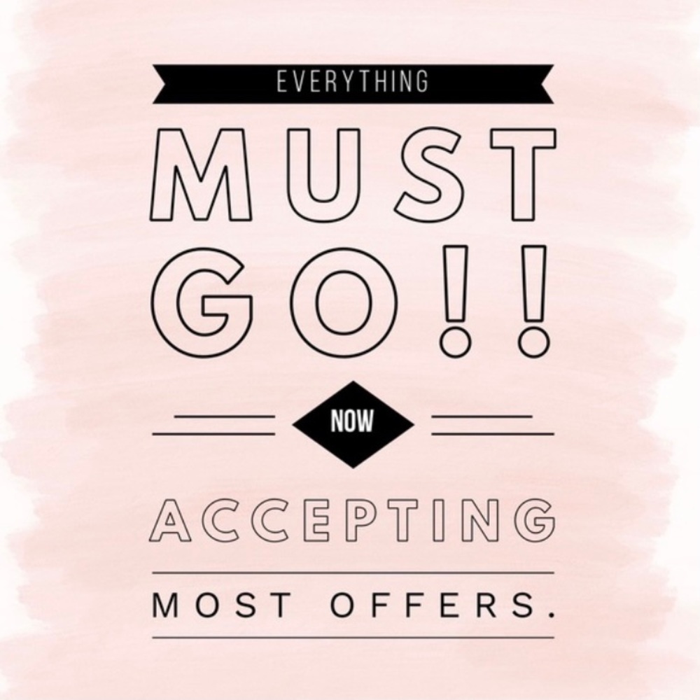 🌟Offers welcome! Slashing prices CLOSET WIDE!🌟